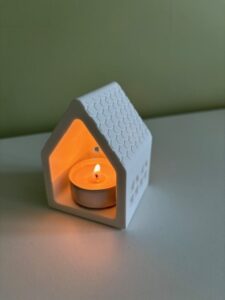 Eco Resin Tealight House