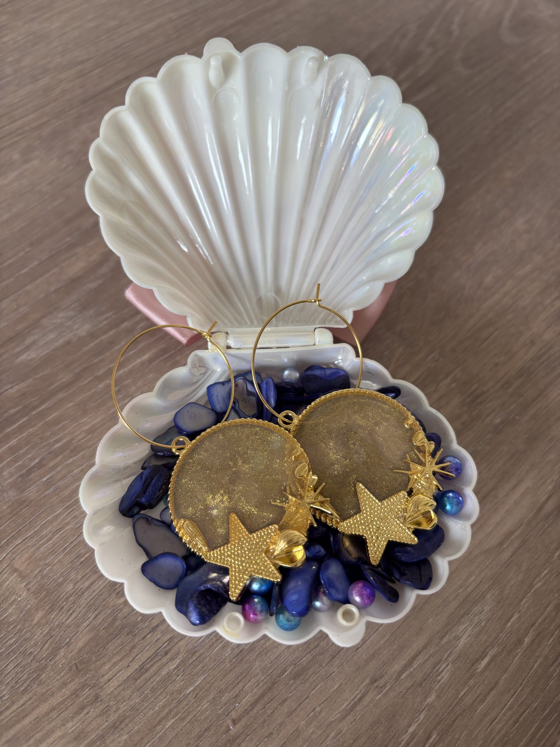Resin earring tutorial – a beginner friendly guide