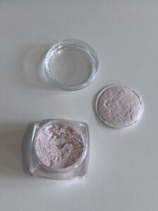 Photochromic powder from Resin D'Etre Supplies